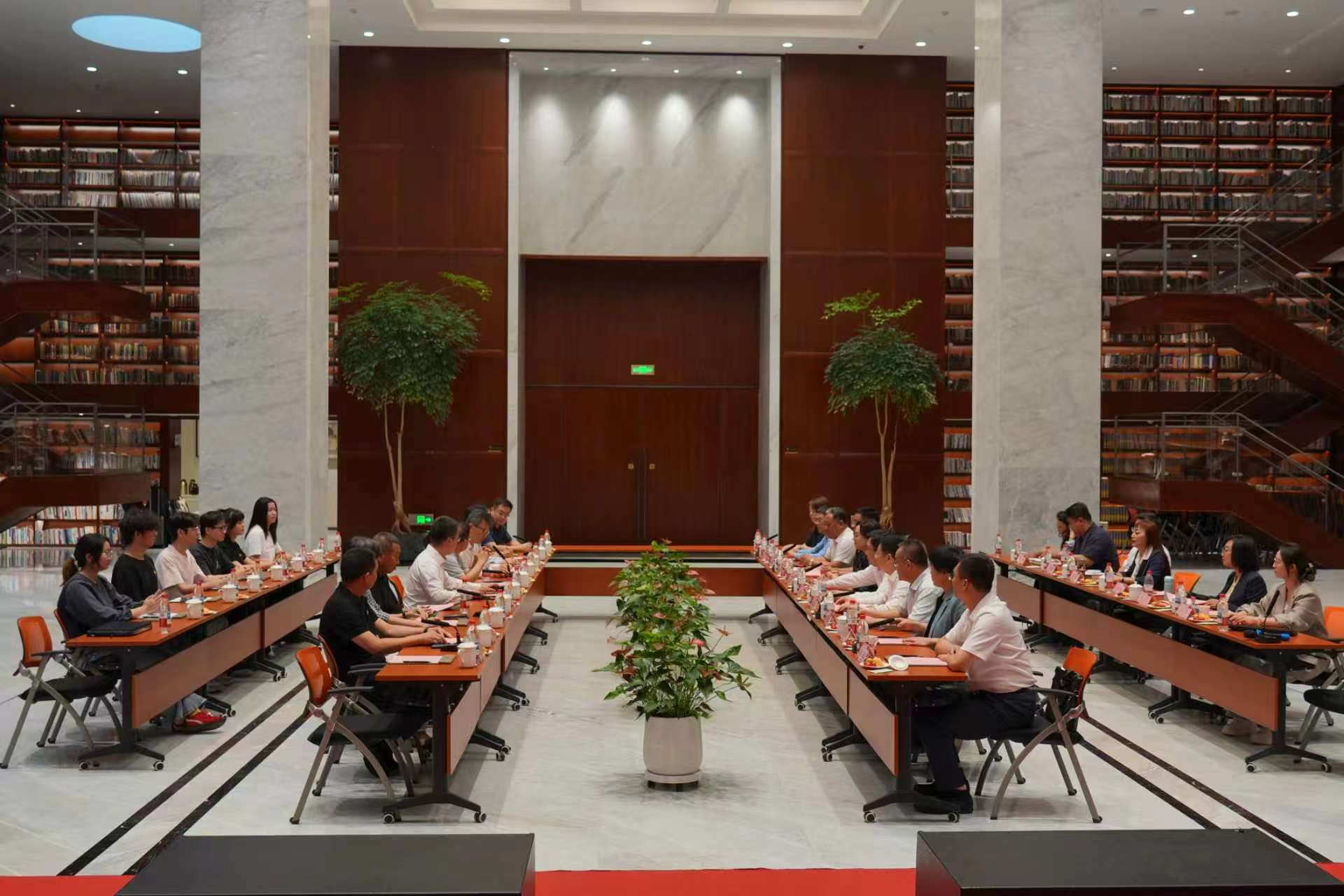 1仪式现场.jpg