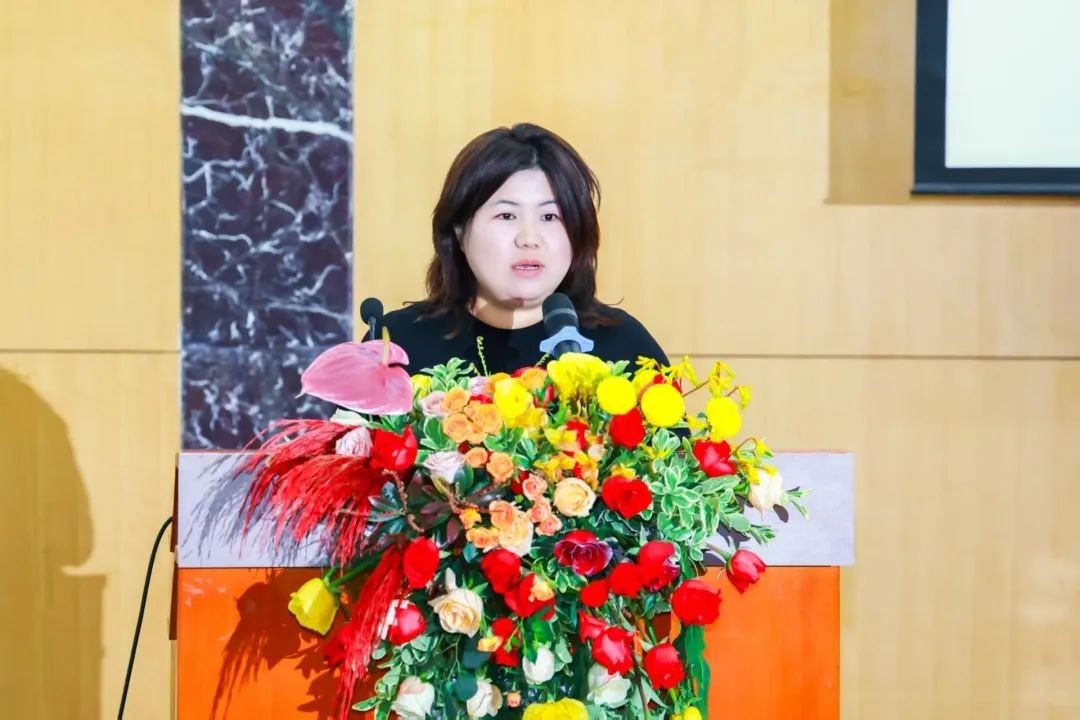 张亚丽校友发言.jpg