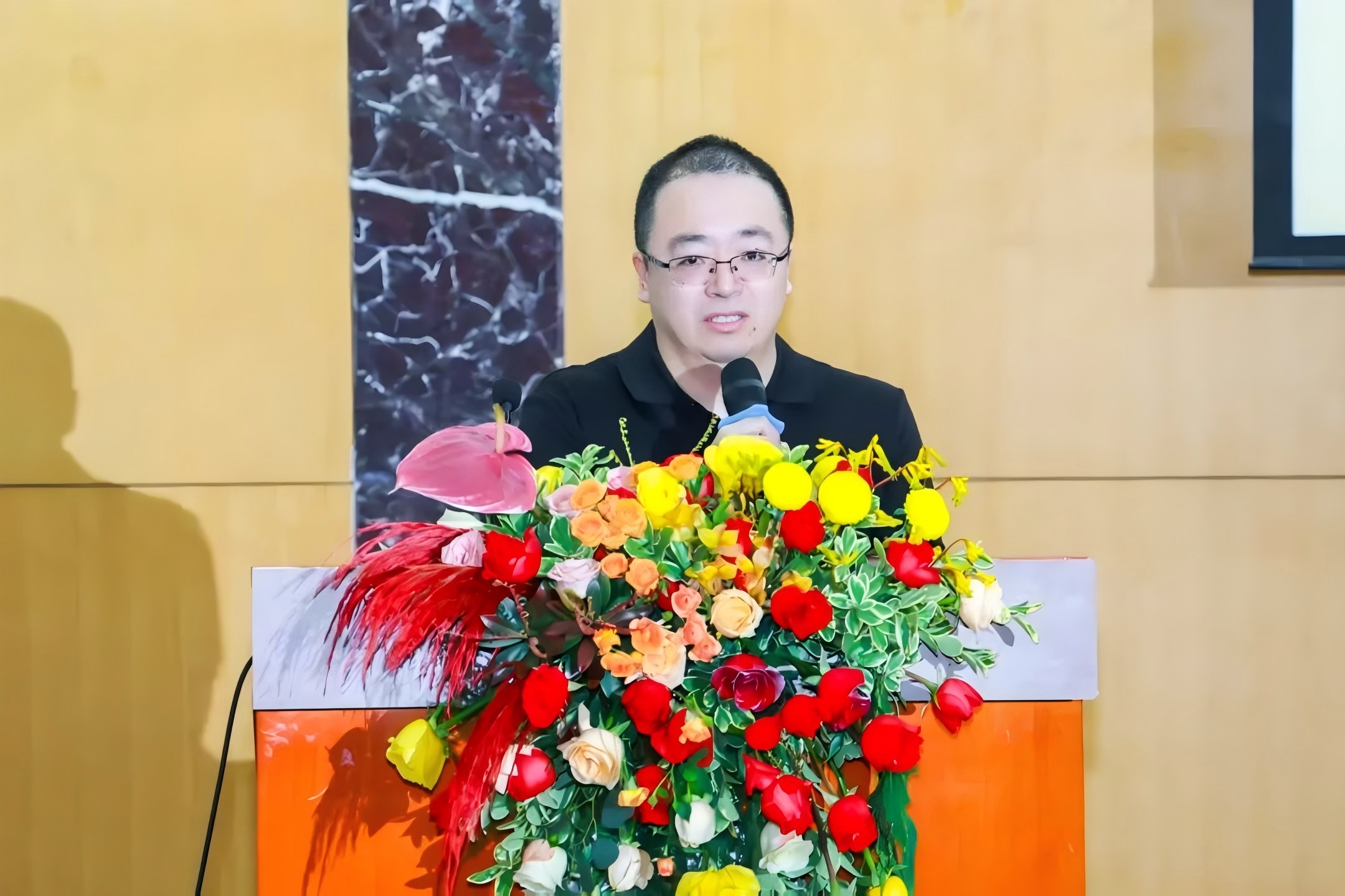 李备校友发言.jpg