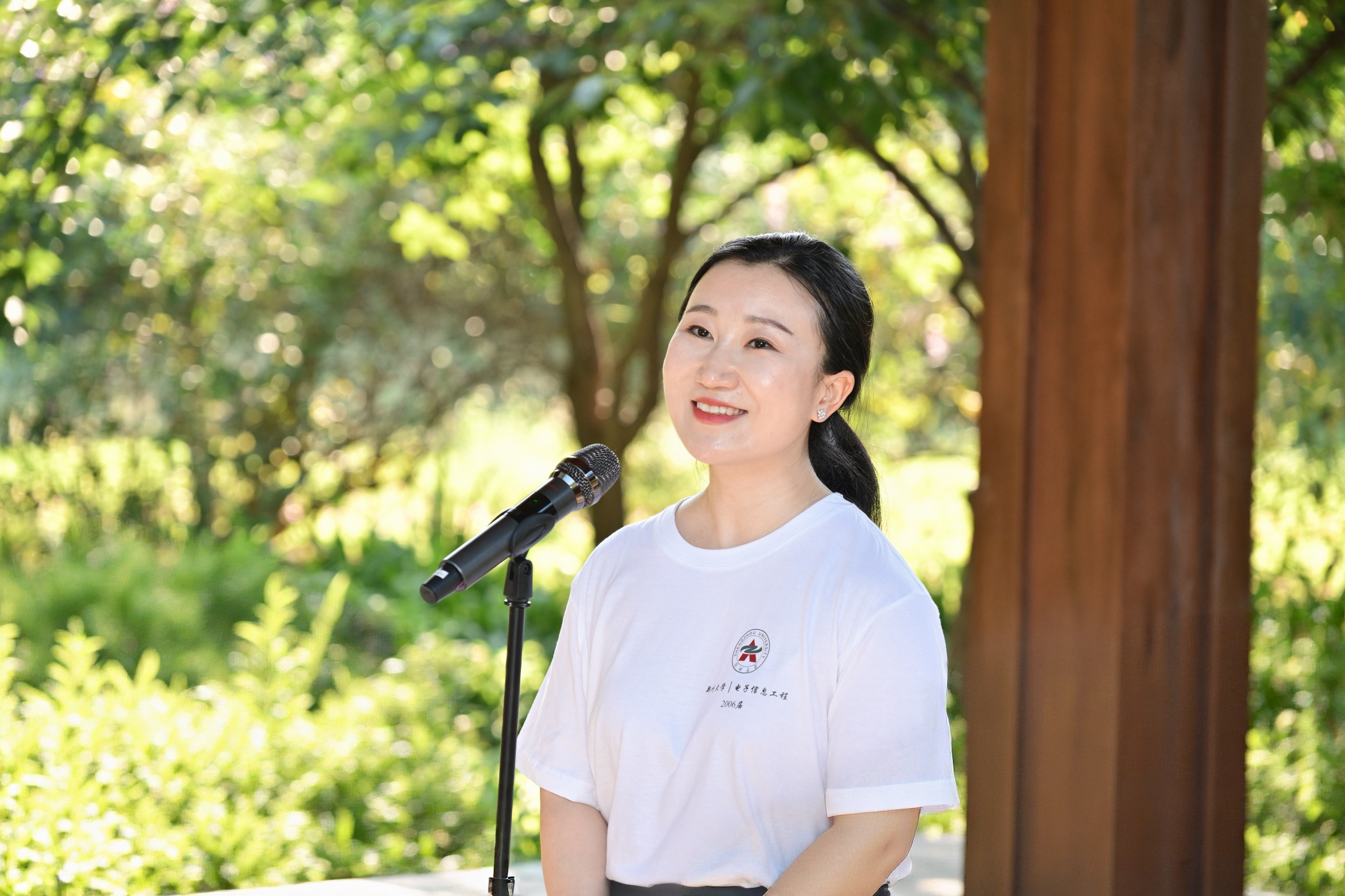 王小凡.jpg