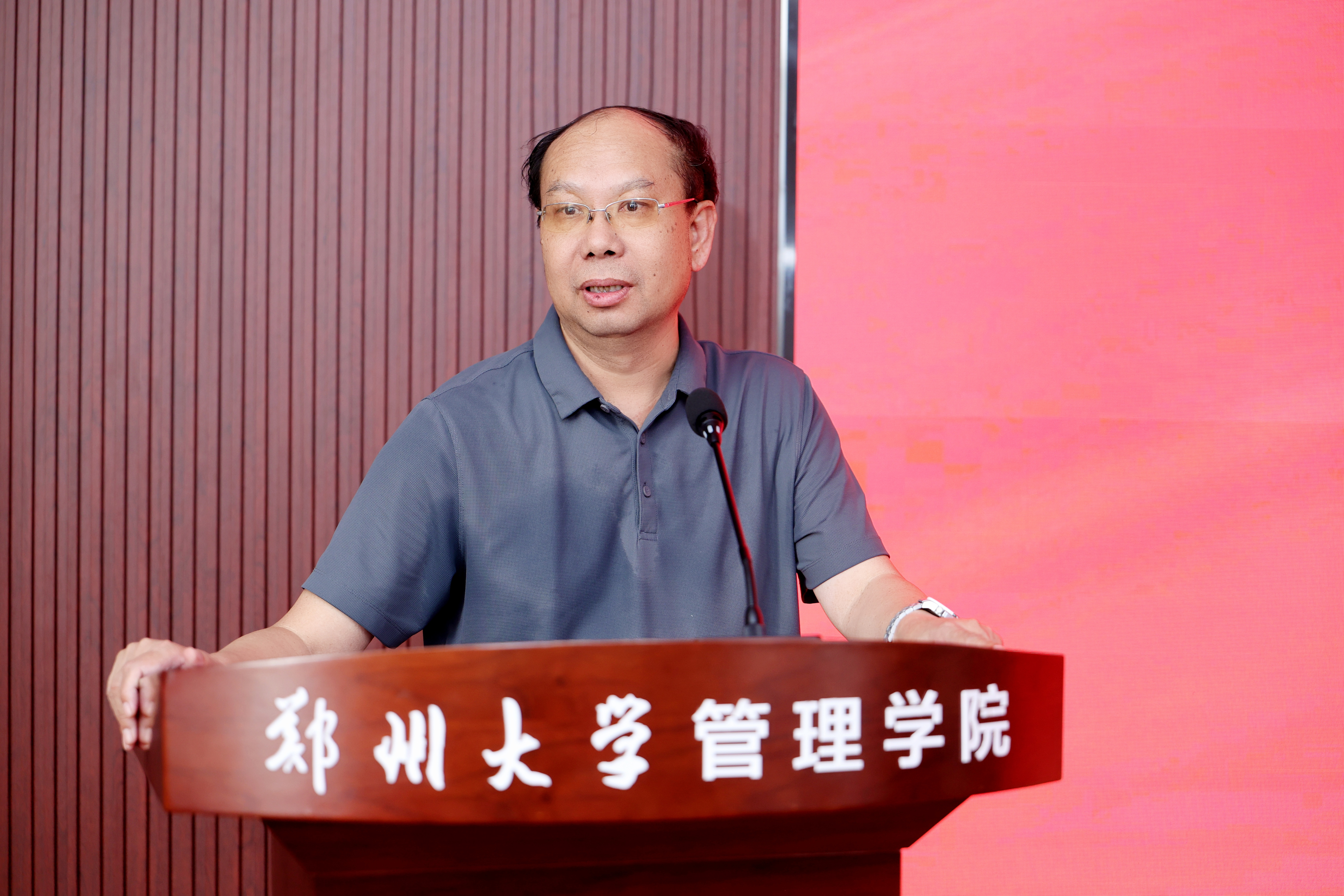 6朱永明老师发言.JPG