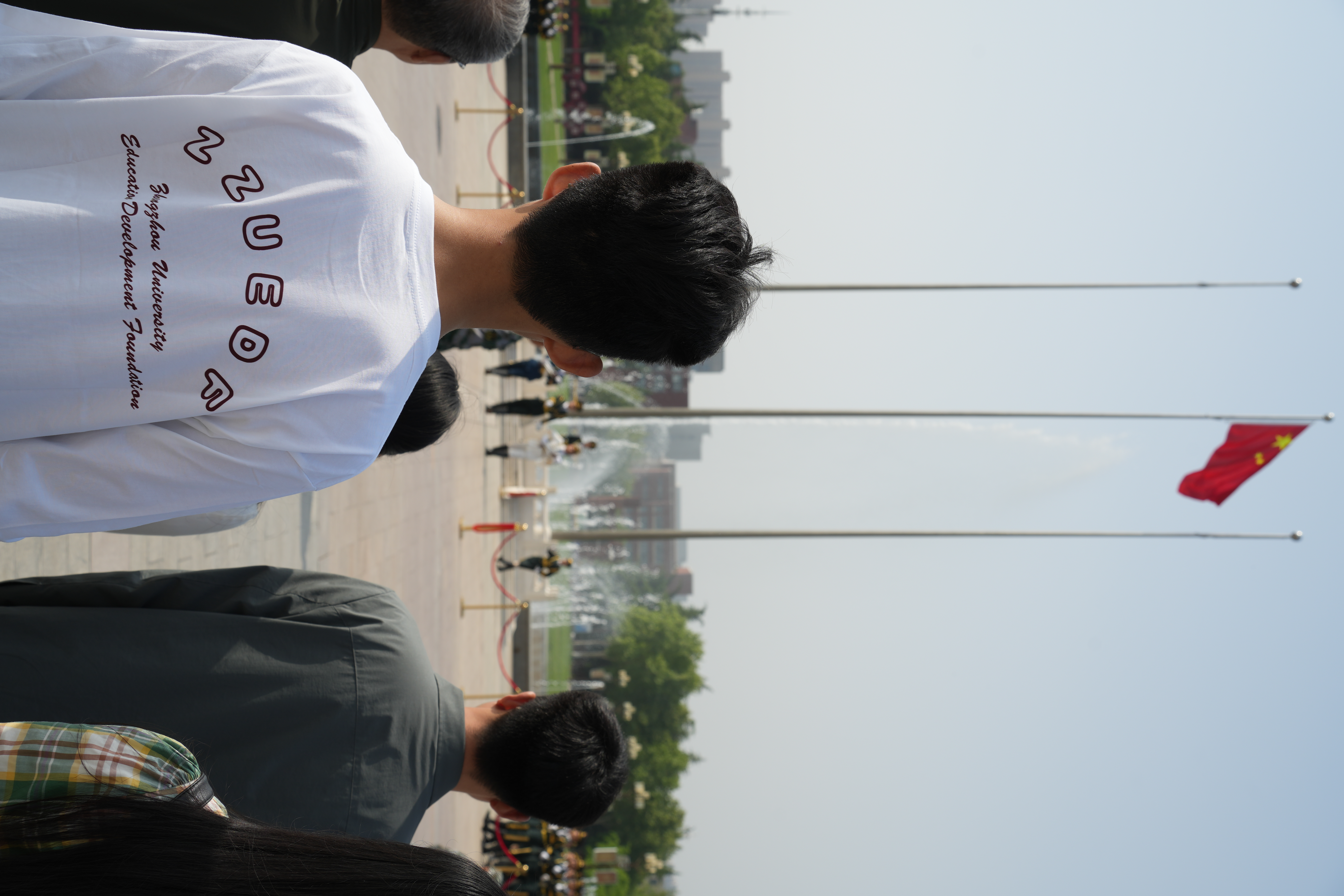 08-0升国旗仪式.JPG 08-0升国旗仪式.JPG
